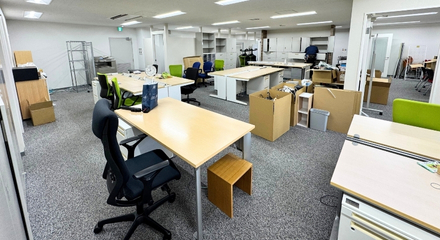 東京都オフィス移転時の不用品回収before写真